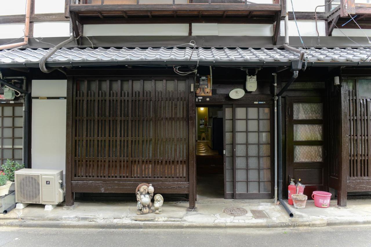 Villa Nishioji Tanuki 西大路 狸 Kyōto Exterior foto